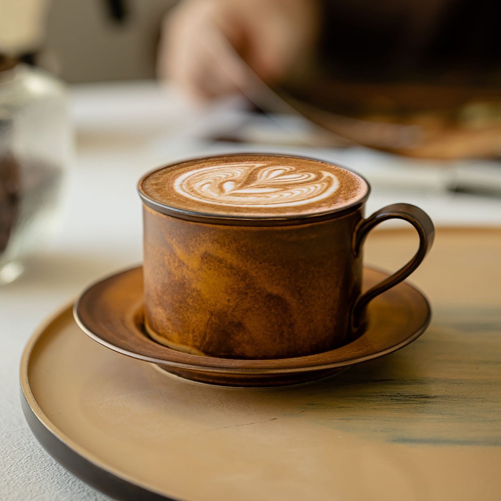 Coffee Equipment Set - ชุดแก้วกาแฟและจานรองสไตล์ญี่ปุ่นย้อนยุค ความจุขนาดใหญ่ 250 มล. แก้วเซรามิกสำหรับคาปูชิโน แก้วนม